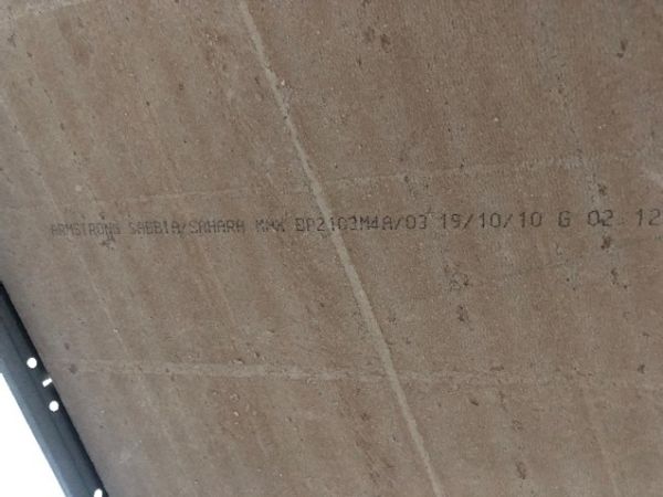 Dalles de faux plafond 600x600