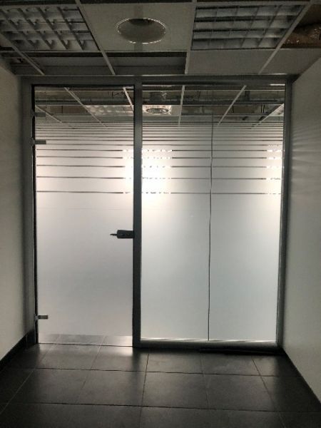 Cloison vitrée sur cadre alu 179.5x250