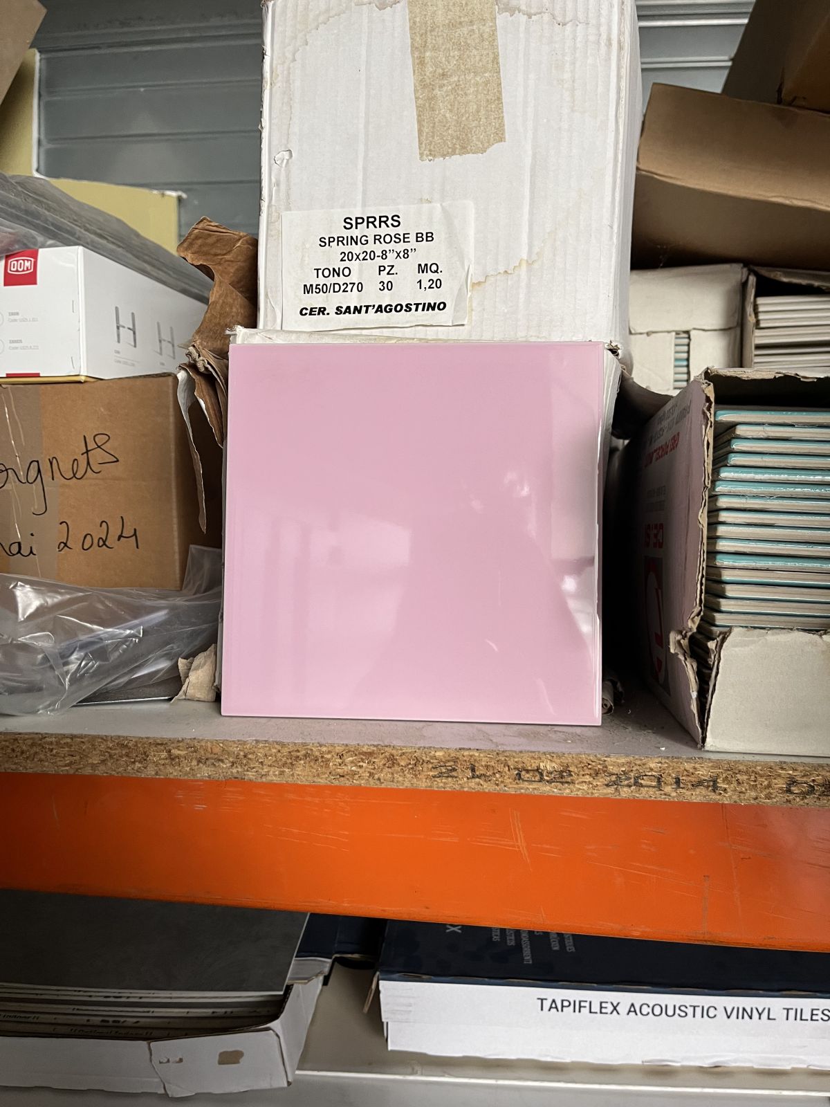 Carreaux de faïence rose 10x10x0.8