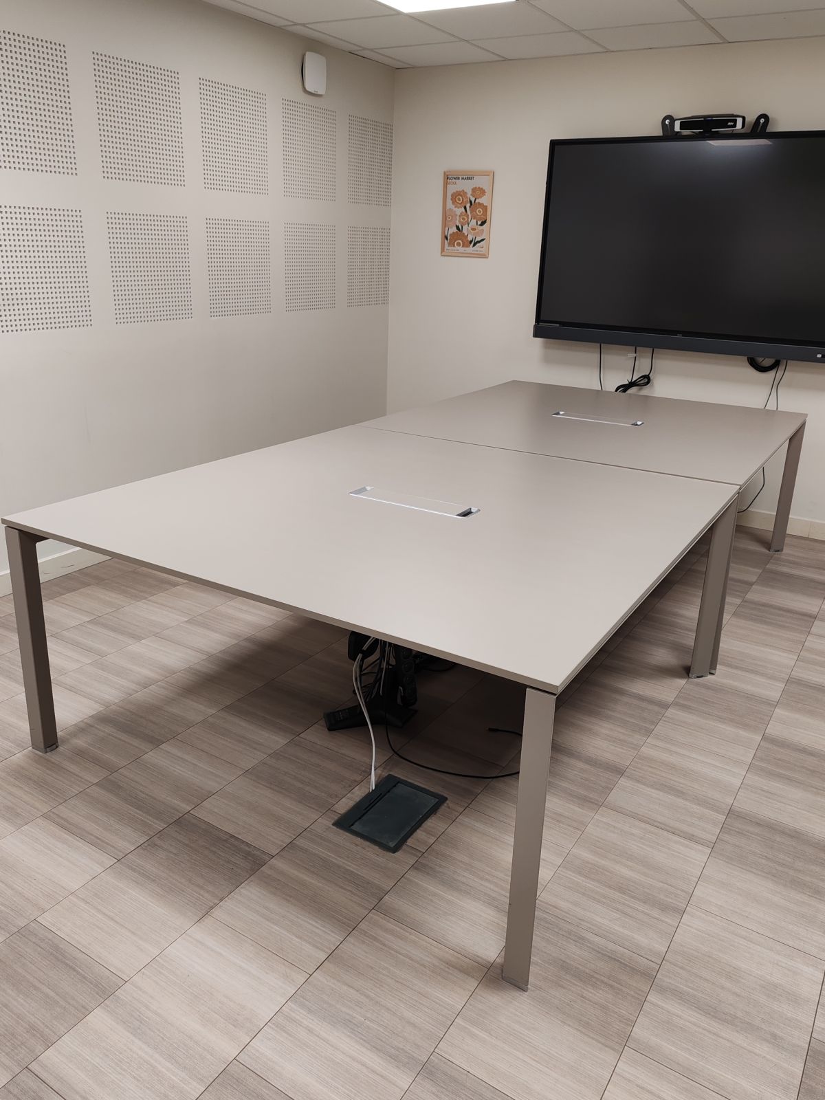 Table de réunion